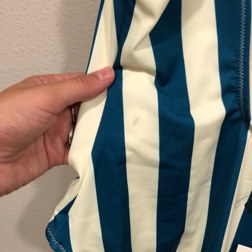 SOLD ❌ Solid & Striped • Striped one piece - Picture 8 of 8